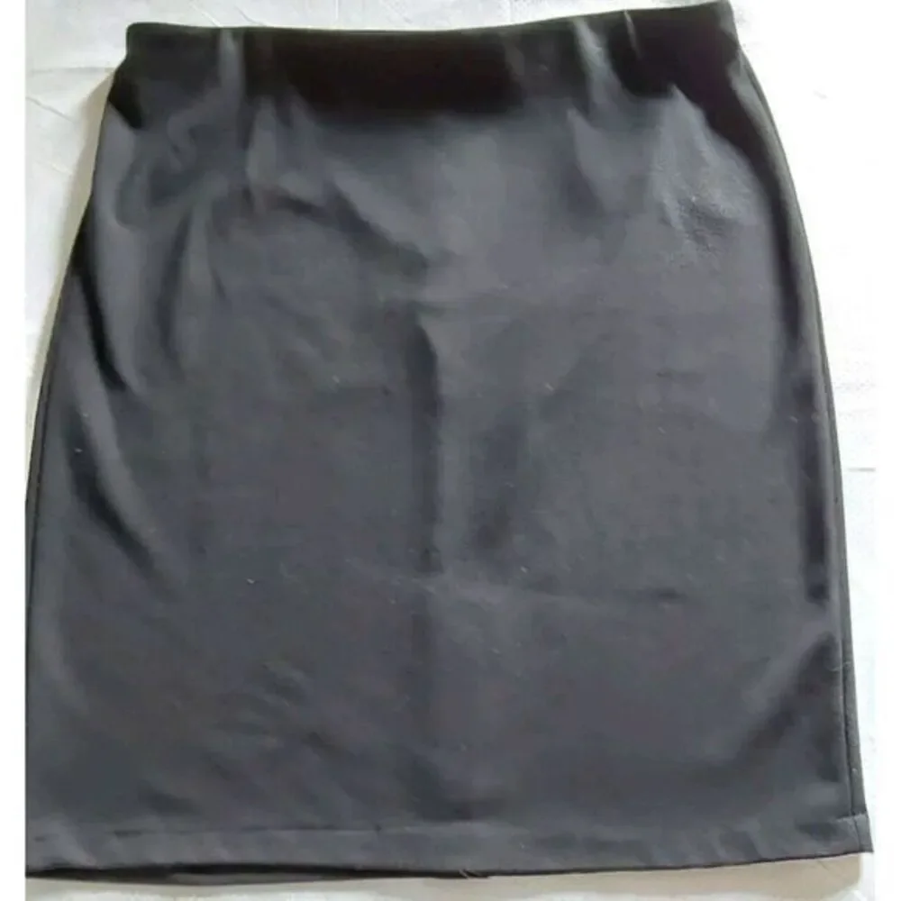 Philosiphy Women's Skirt Jet Black Size 20W‎